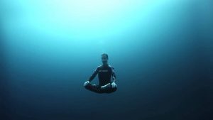 APNOEA BELOW THE BOAT WITH NO RISKS