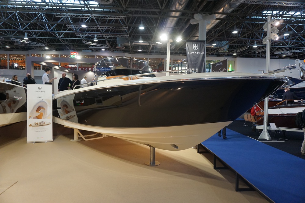 Invictus 280 cx