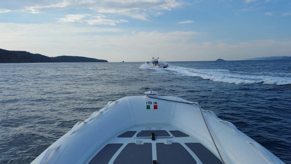 zar 16 rib suzuki df 40 porto ercole pilots round italy travel