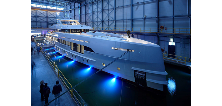 Heensen Yachts Home hybrid yacht