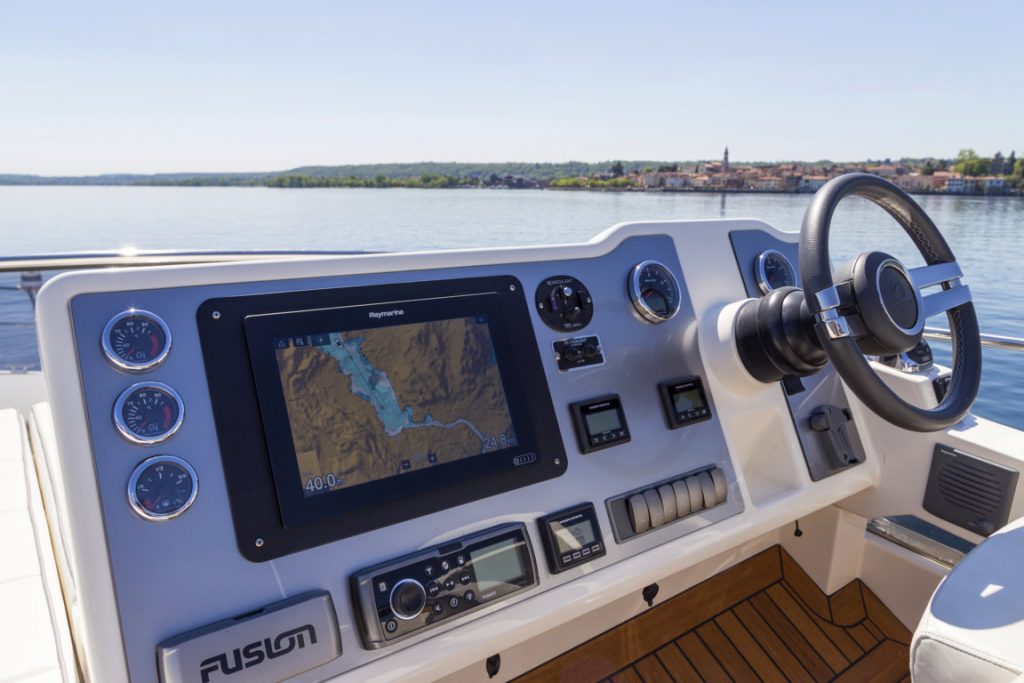 Raymarine Axiom