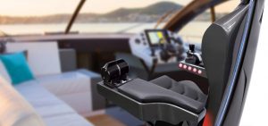 Besenzoni joins Boot Dusseldorf with 3 versions of the P400 Matrix helm chair