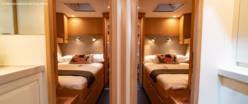 Contest 57CS, twin-bedded cabin