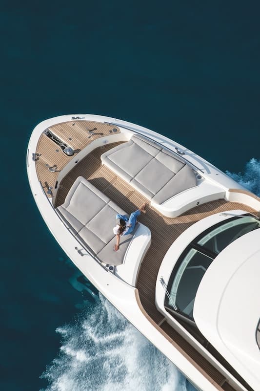 Monte Carlo Yachts MCY 66, fore sundeck