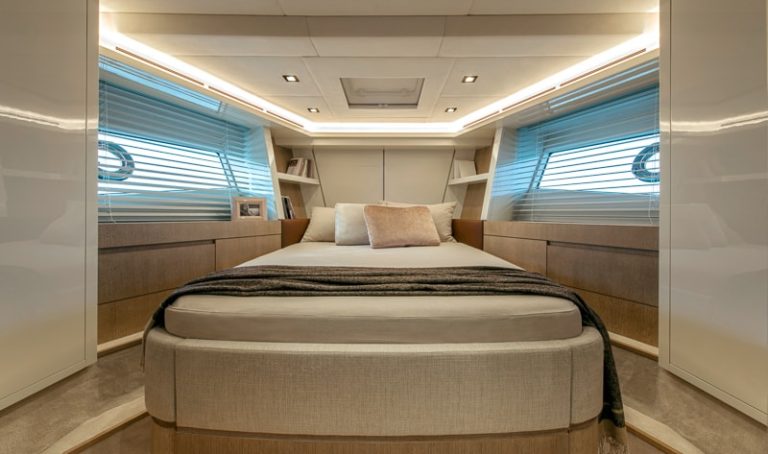 MCY 70 VIP cabin