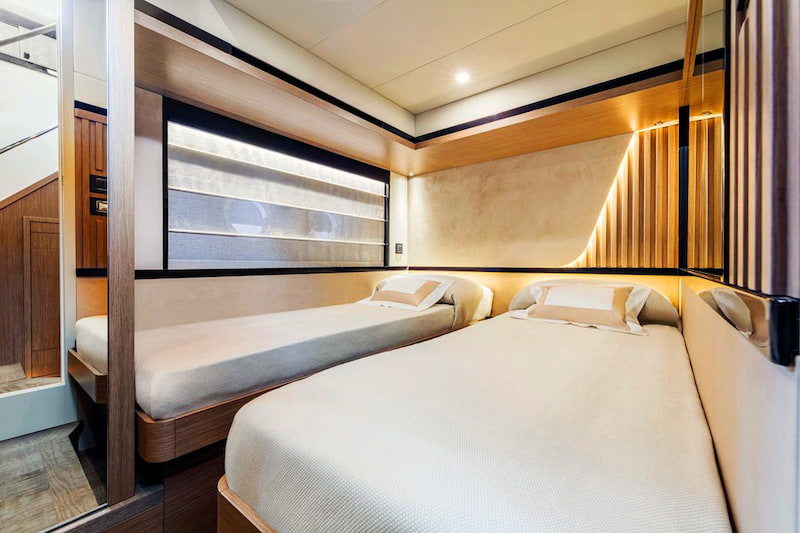 Absolute Navetta 58, guest cabin