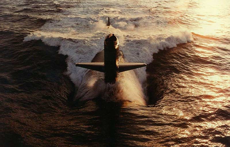 10 submariners' tips for quarantine, submarine at sunset