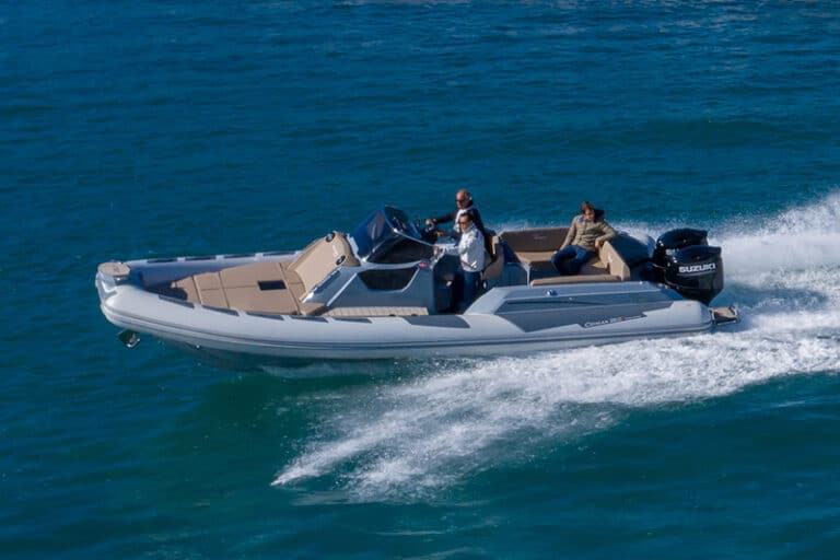 Ranieri Cayman 28.0 Executive sea trial