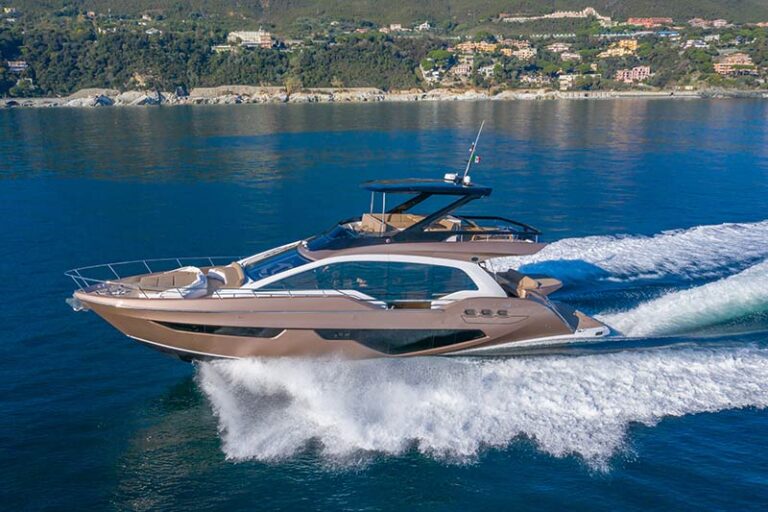 Sessa Fly 68 Gullwing: revolution takes off | Yachting News