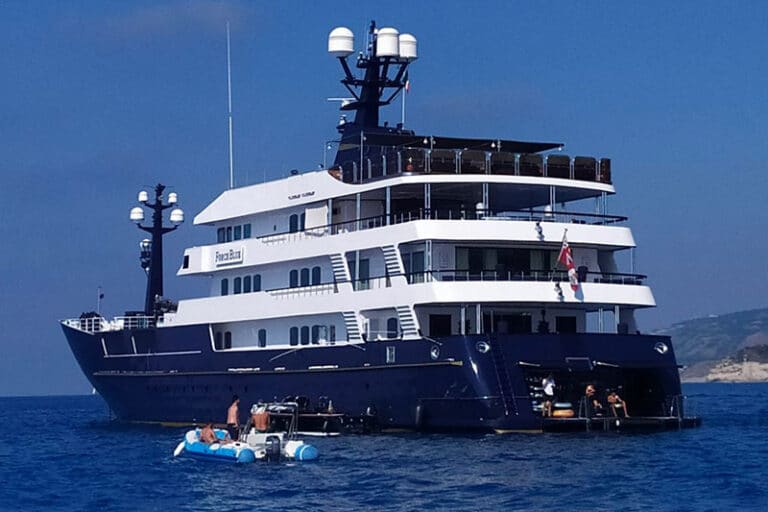 briatore force blue 62-meter superyacht auction