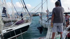 Zero-stress mooring, tips for successful manoeuvring