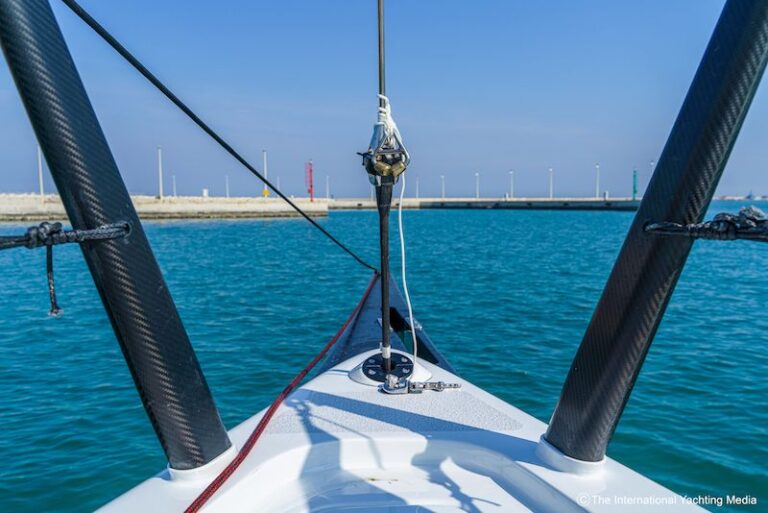 Neo 430 Roma bowsprit