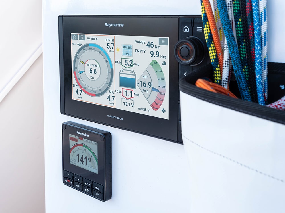 Raymarine Axiom MFD: test with an all-electric propulsion