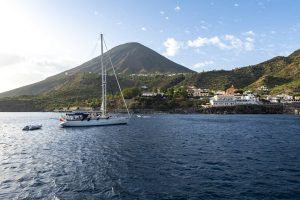 1.000 milhas no Mar Tirreno Vulcano