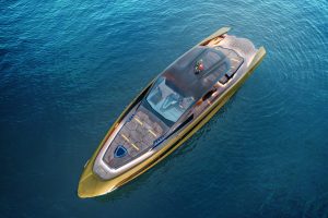 PlasDeck: the synthetic teak chosen by TECNOMAR FOR LAMBORGHINI