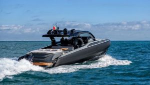 Sacs and Tecnorib join forces for a breakthrough in the luxury Maxi Rib segment