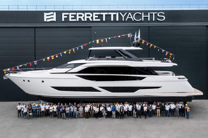 Ferretty Yacht 860