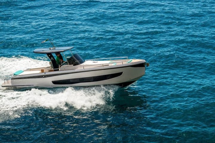 Allure Yachts Allure 38