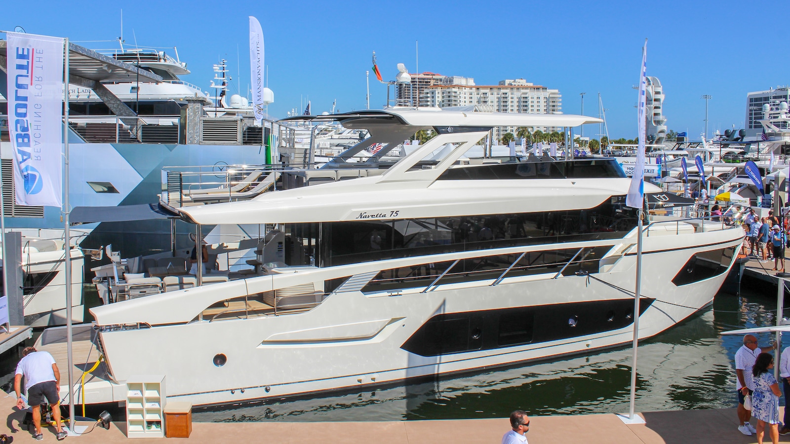 Absolute Yachts FLIBS