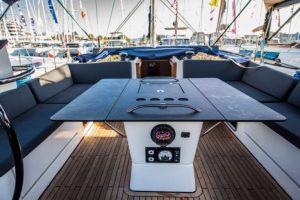 kufner-54-exclusive-aft view