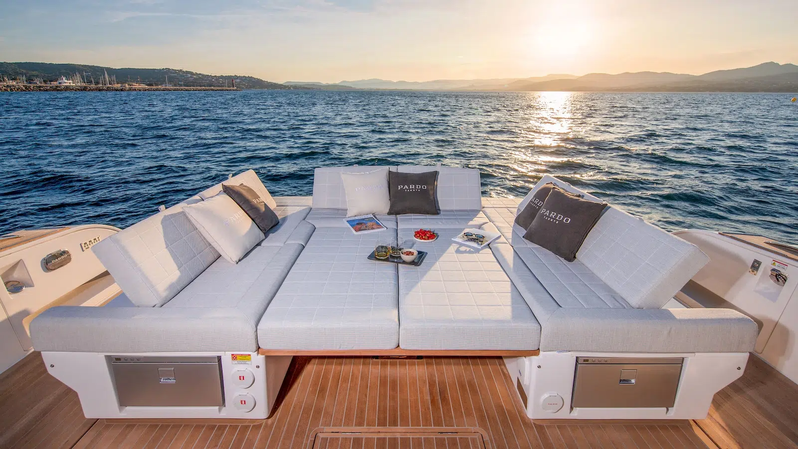 Cockpit_1-2 Cockpit_1-2
