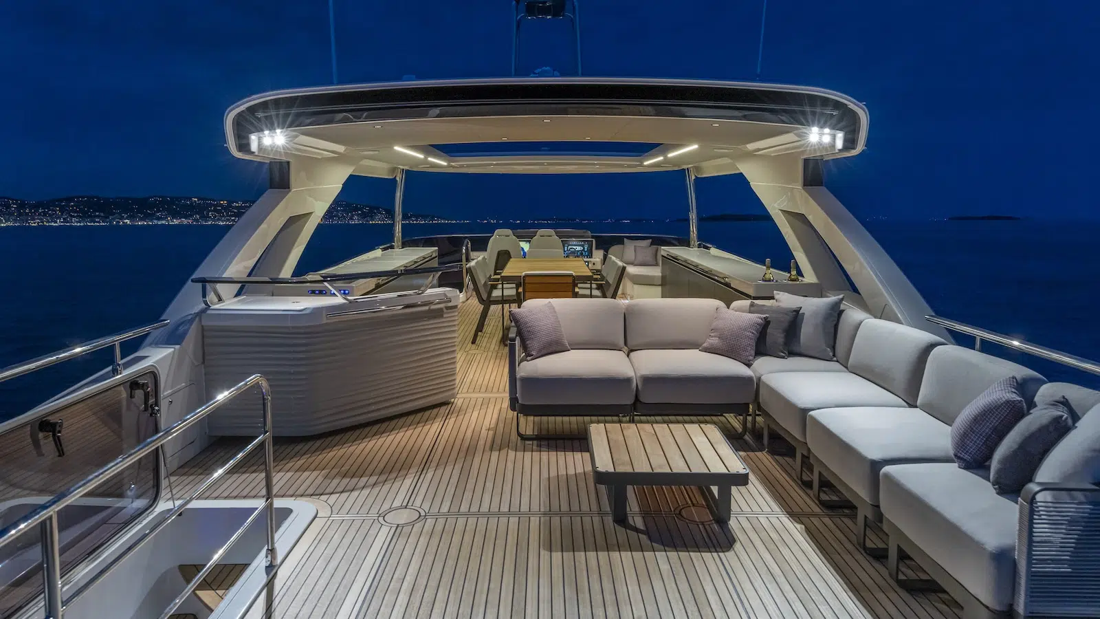 Flybridge at night Flybridge at night