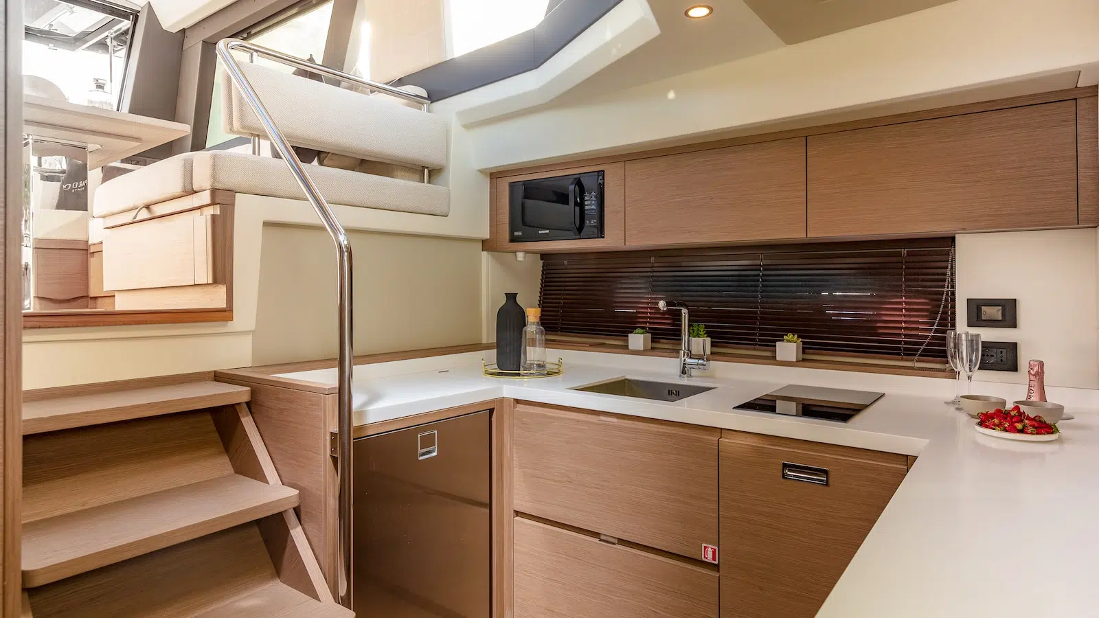 Pardo GT52 Galley down Pardo GT52 Galley down