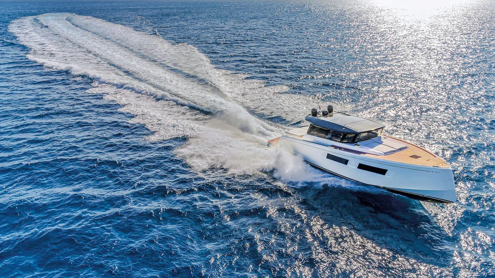 Pardo GT52 running 6 Pardo GT52 running 6