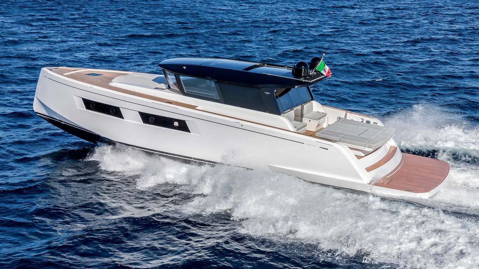 Pardo GT52 running 7 Pardo GT52 running 7