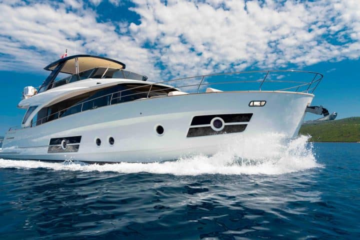 Greenline OceanClass 68