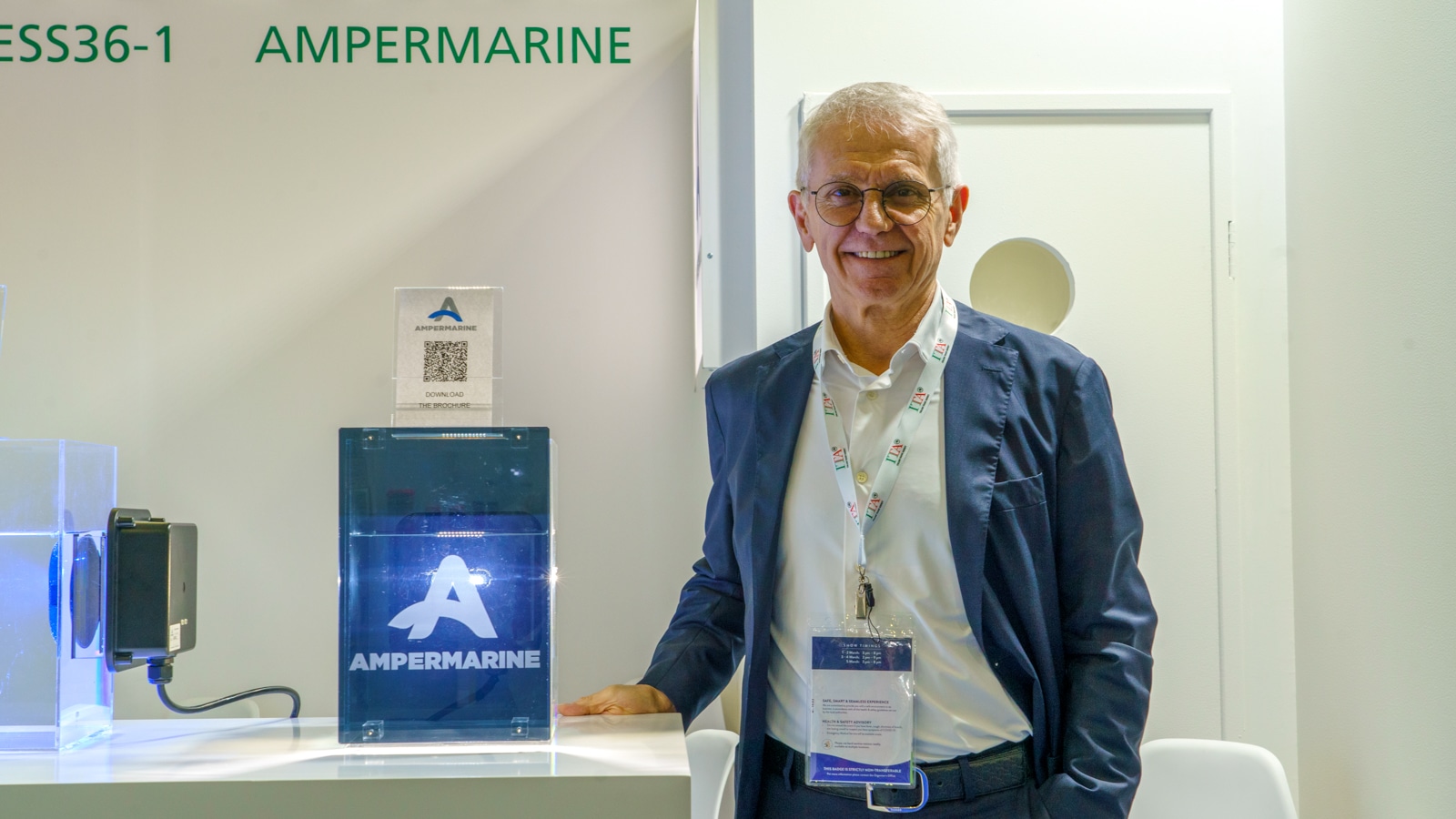 Ampermarine conquers Dubai with its WUWLED underwater spotlights
