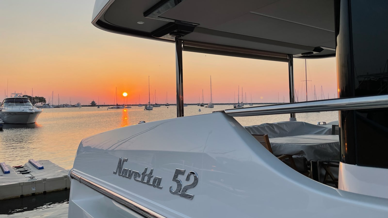 3 Navetta 52 sunset