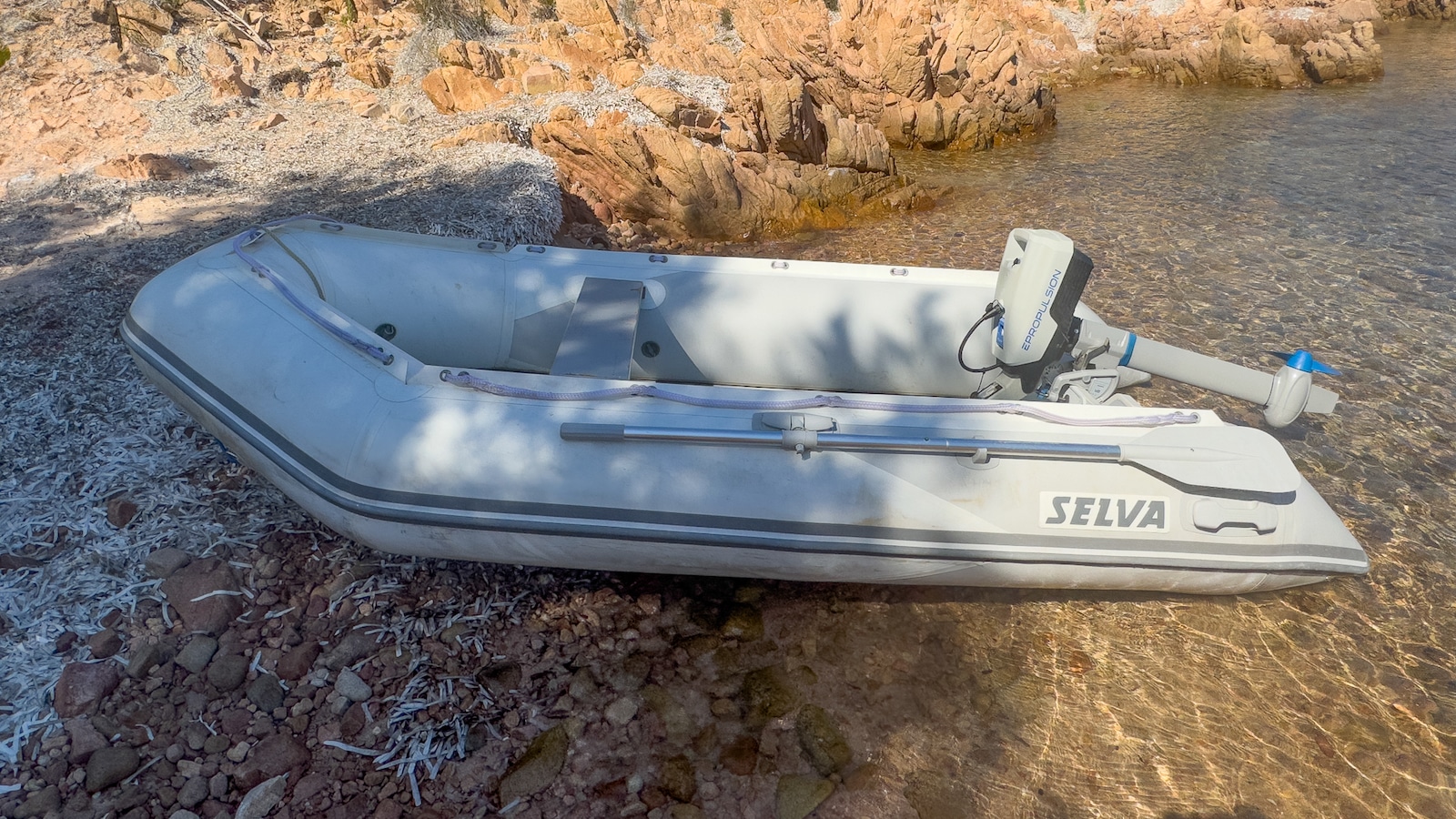Selva 320 VIB: 5 years of testing for an out-of-the-ordinary tender