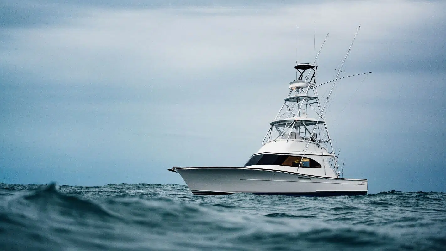43-Gameboat-side-view