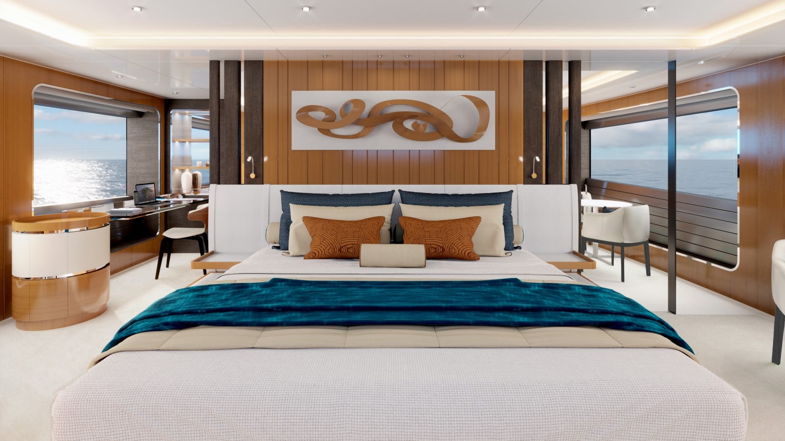 Ocean Alexander 35P master cabin