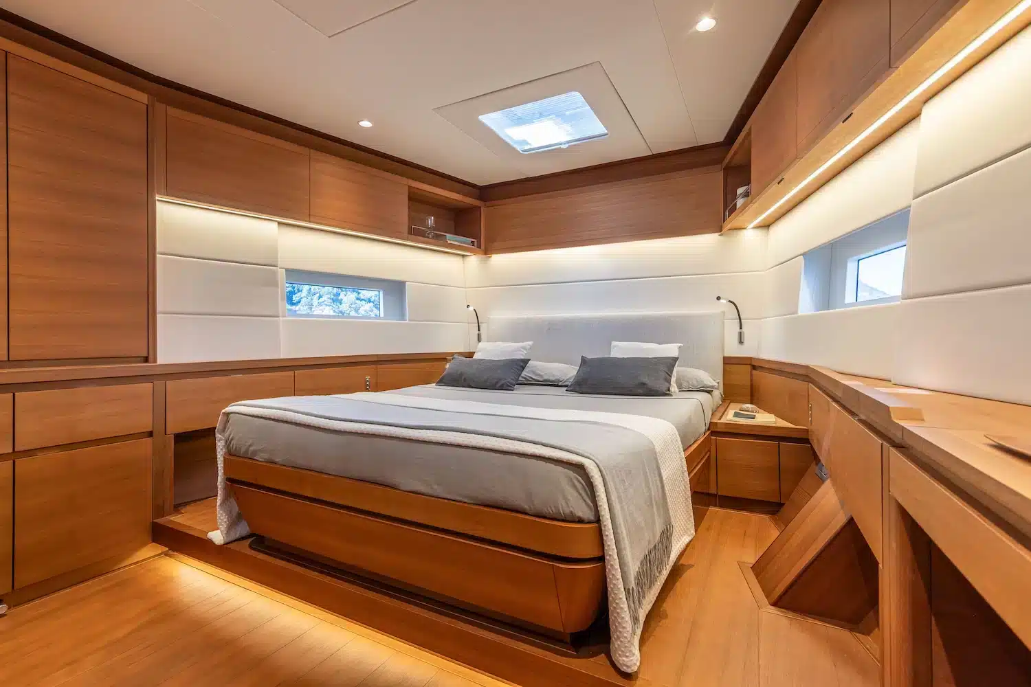 Grand-Soleil-65-LC-Master-Cabin