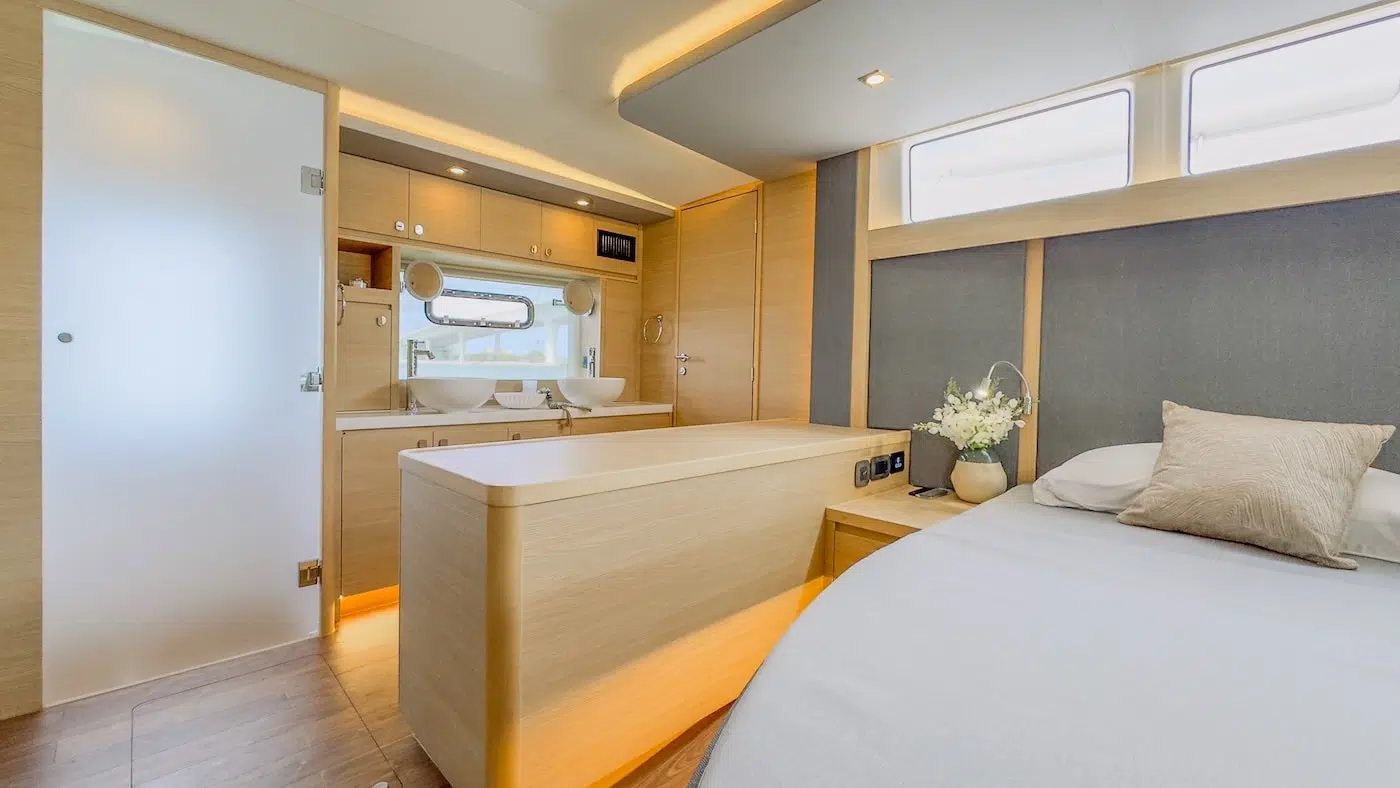 master cabin