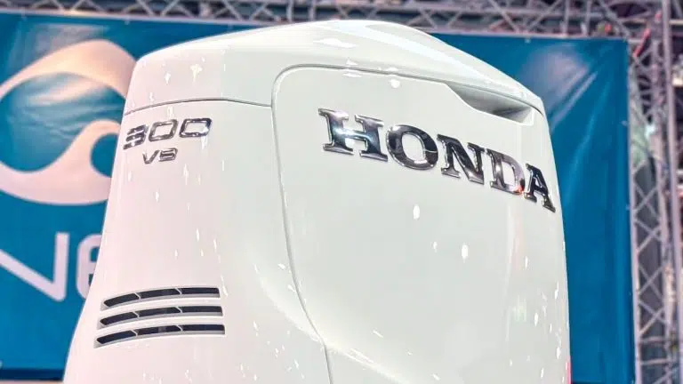 Honda BF300 photo