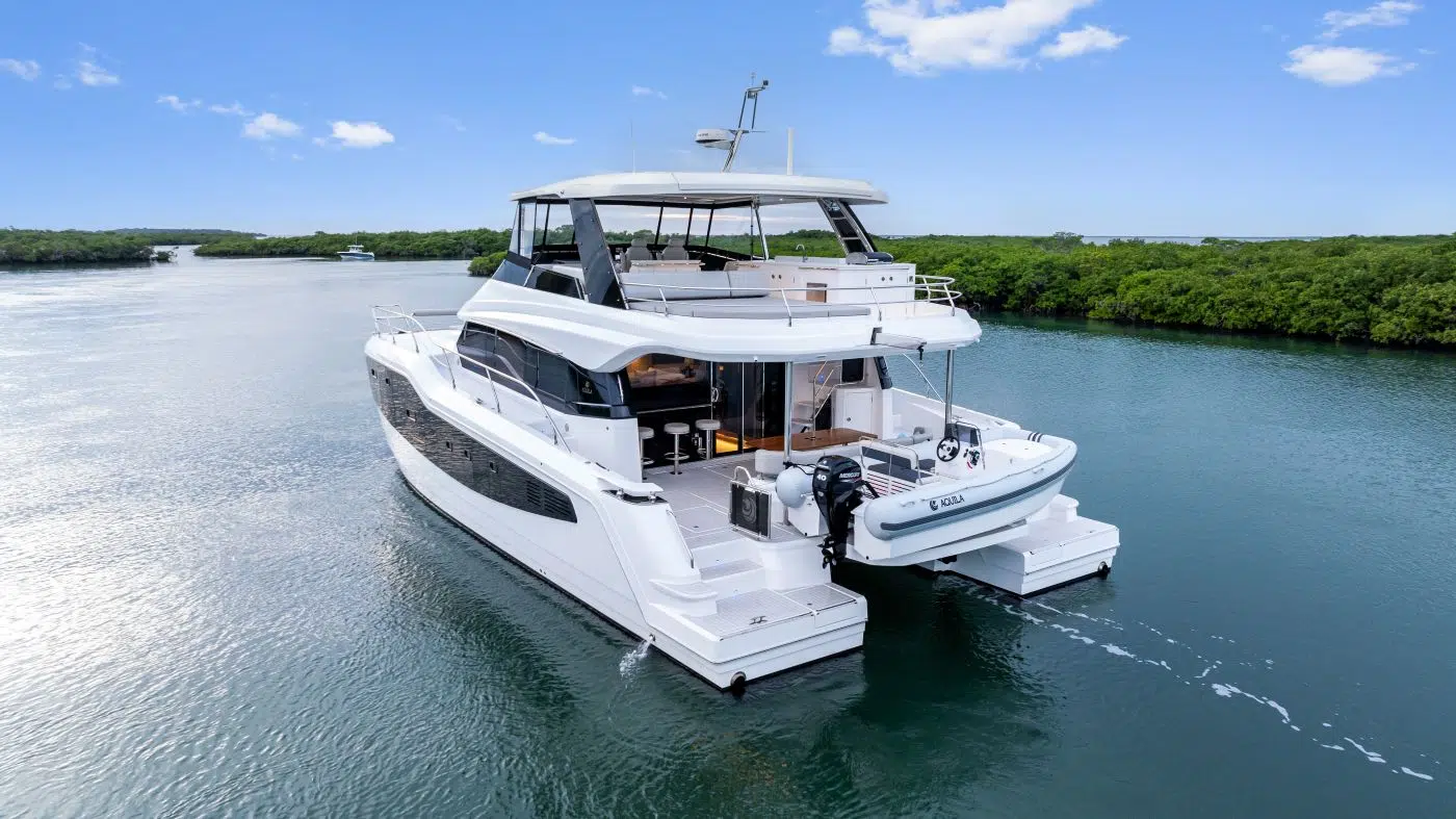 aquila 50 stern view