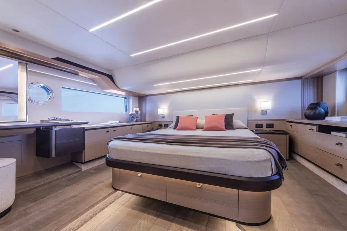 absolute yachts navetta 53 cabin
