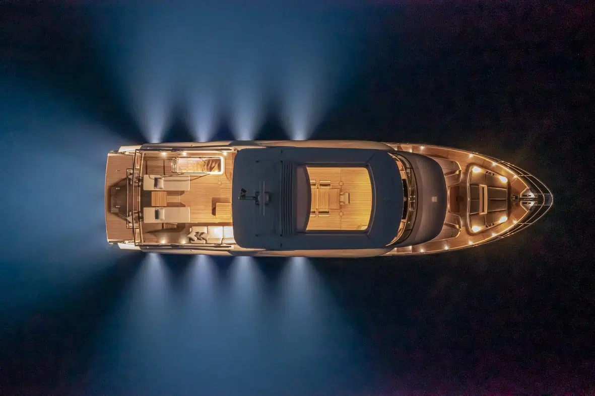absolute yachts navetta 75 top view