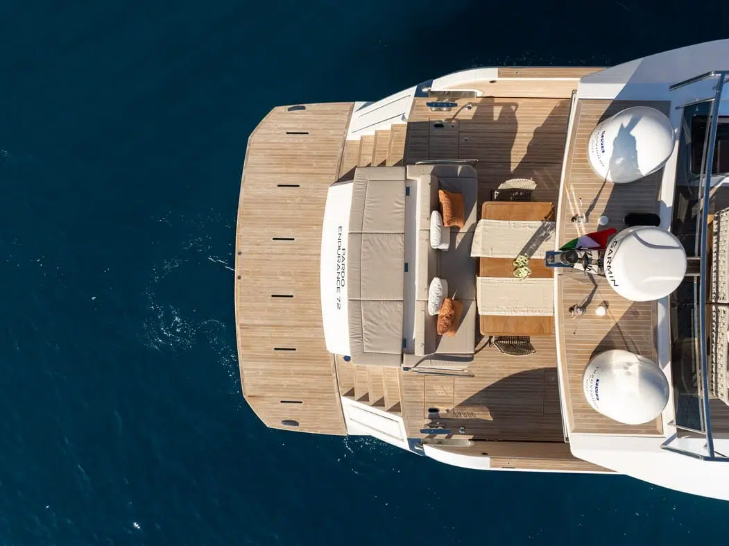 pardo-endurance-72-top view