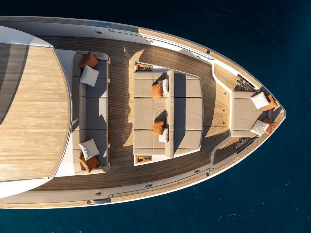 bow top view