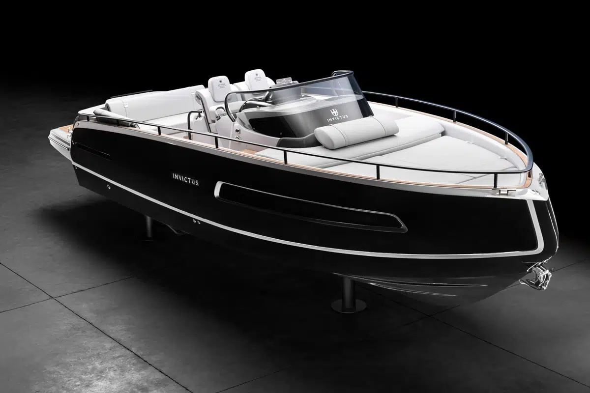 Invictus GT280 Carbon Look foto