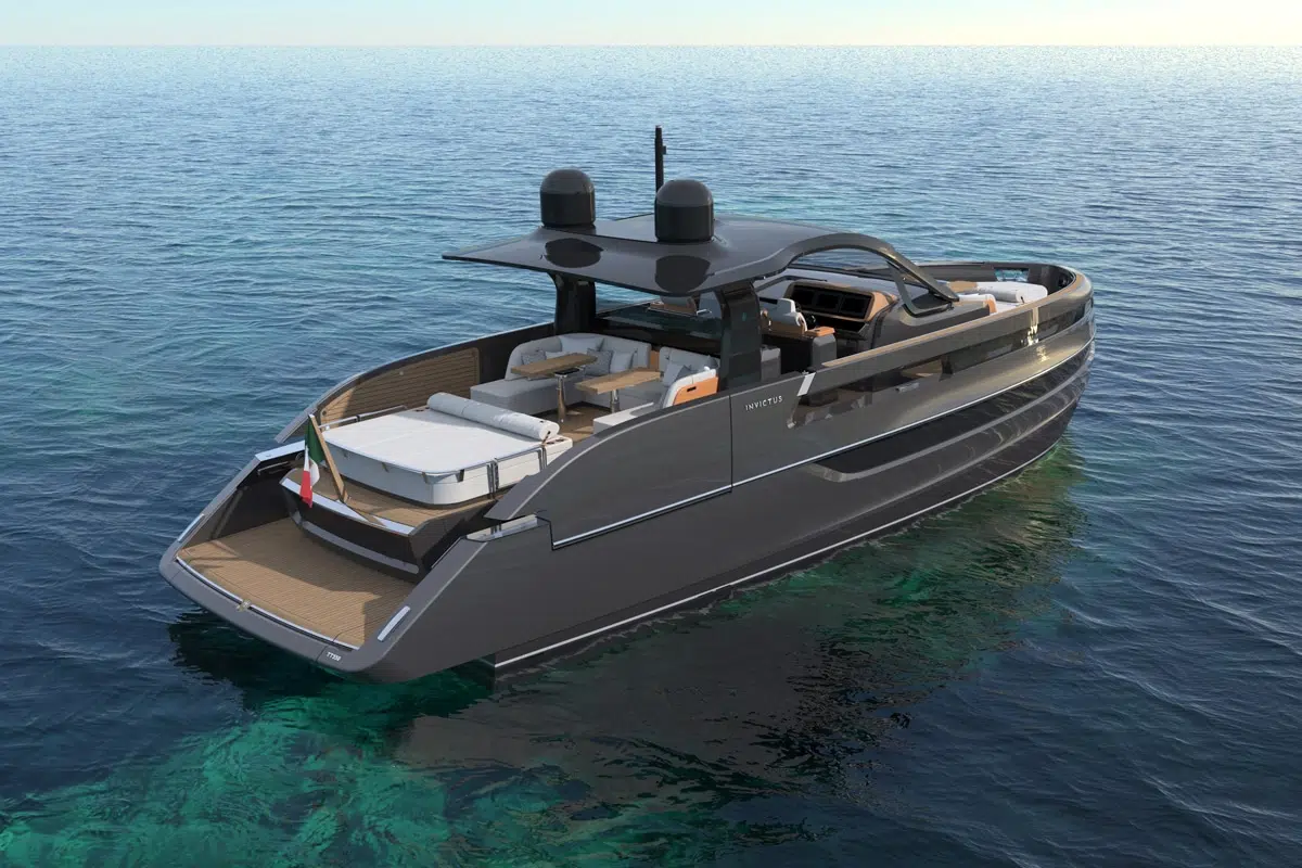 invictus tt550 stern