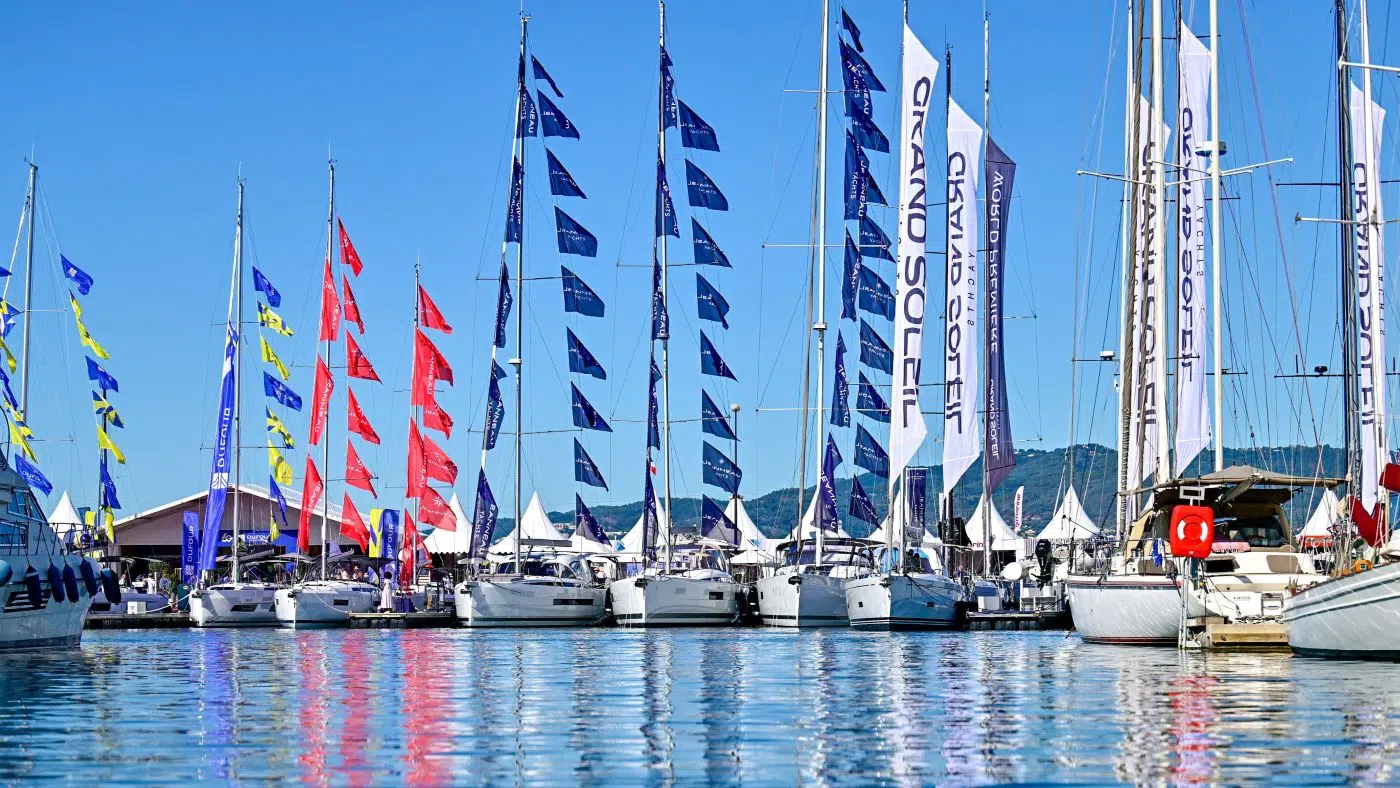 sailing world