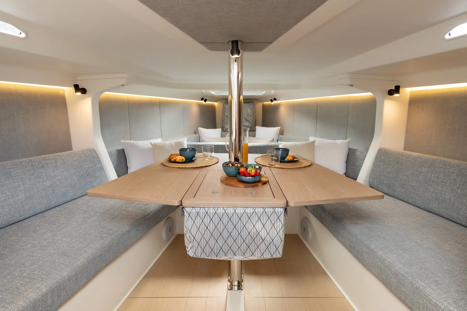Grand Soleil Blue Day_Layout_OpenTable