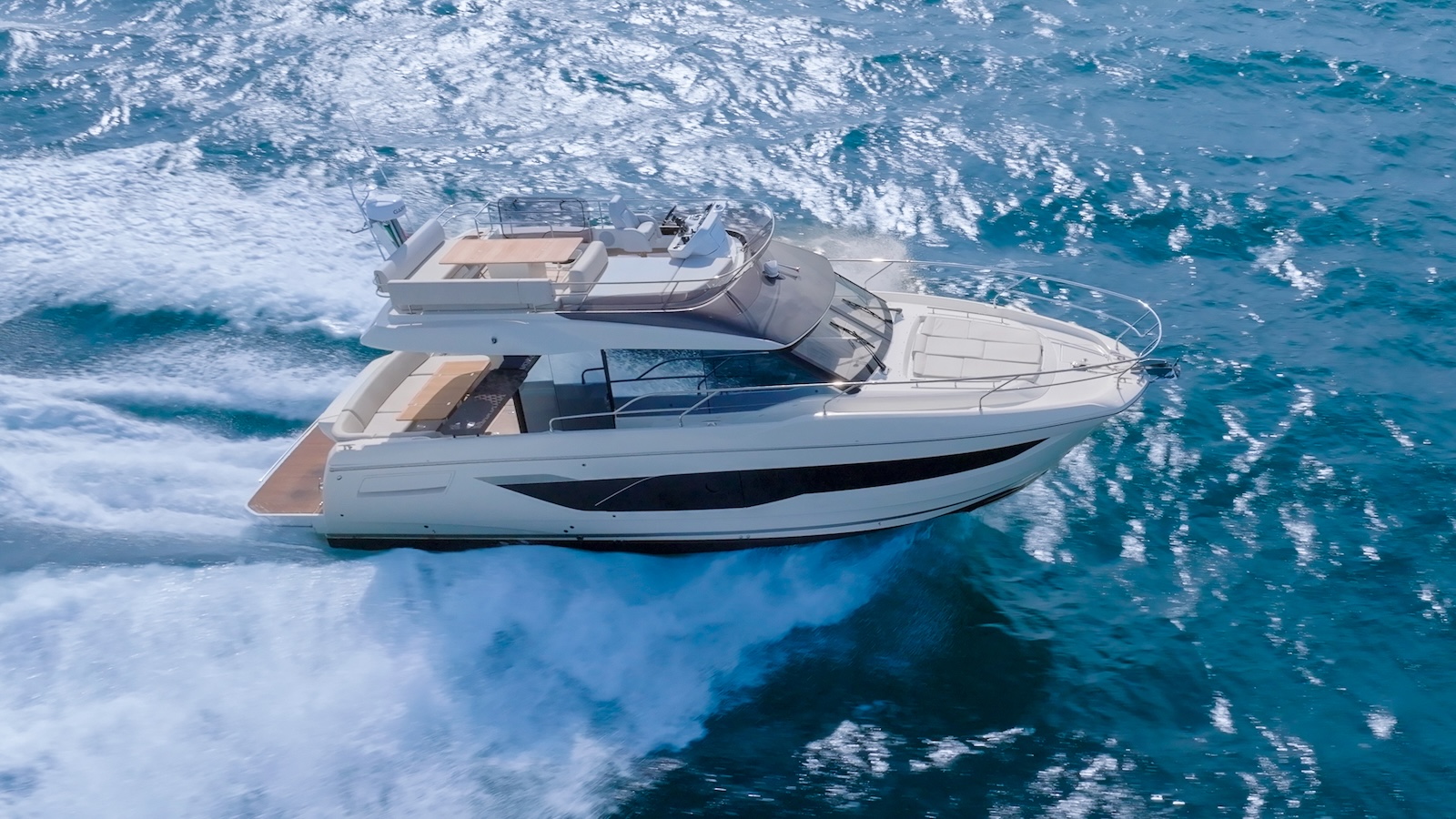 Prestige F 4.3 photo