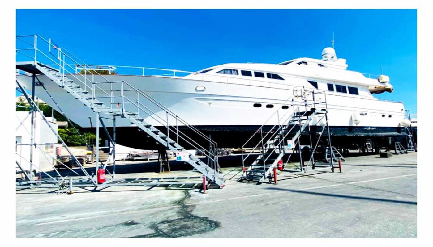 navaltecnosud boat stand ladders for shipyards