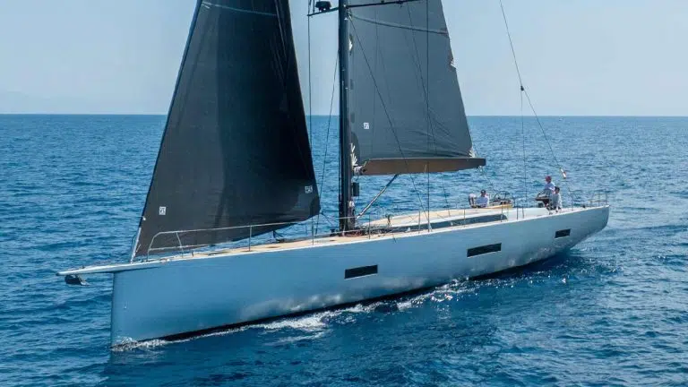 ice-yachts-cannes-2025-photo